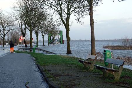 AnlegerSüderelbeElbe.jpg